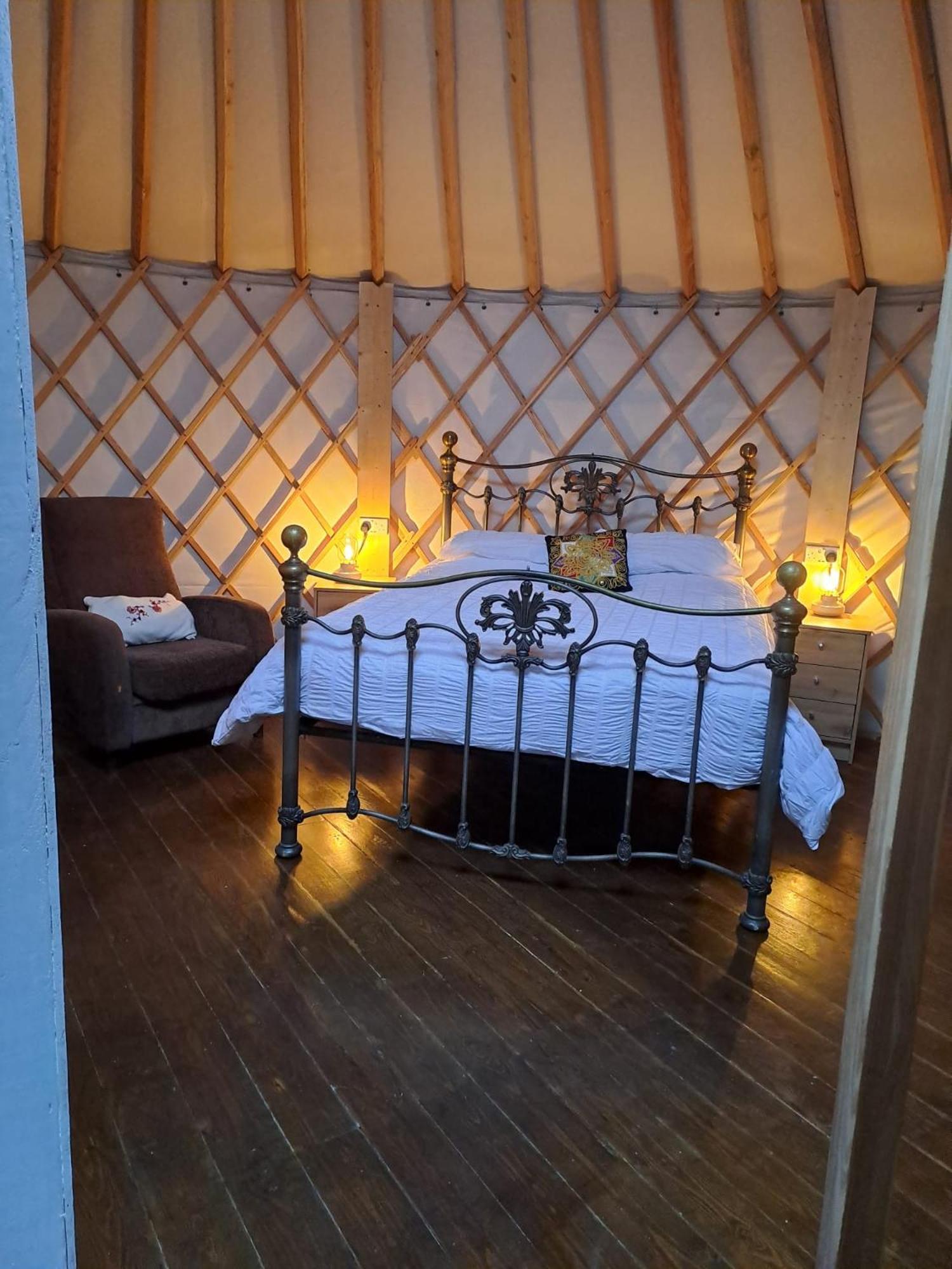 The Snowdrop Hotell Galway Exteriör bild